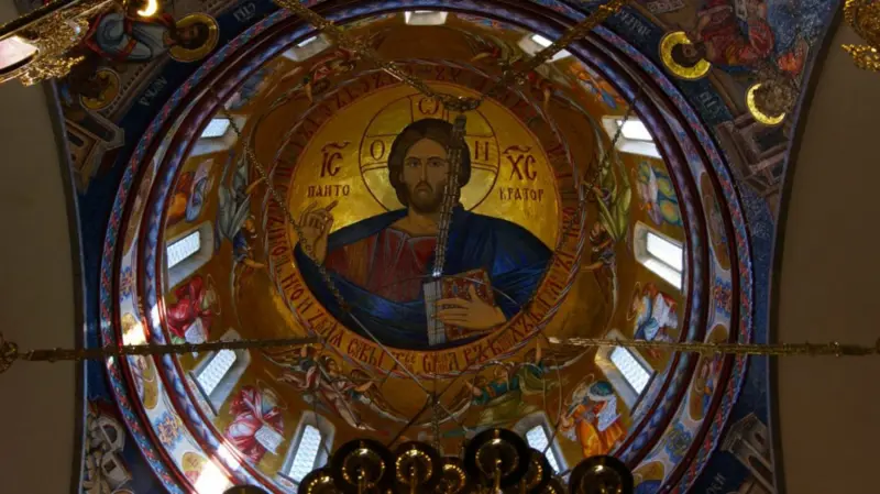Kurtarıcı İsa Katedrali, Dünya'nın en yüksek Ortodoks Hristiyan Katedralidir.